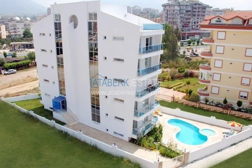 Apartament 1+1 w Alanyi, Oba — pod klucz z przeszklonym balkonem, blisko morza  2 