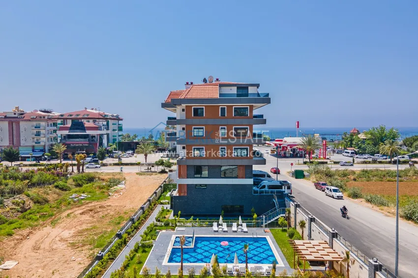 1+1 umeblowane mieszkanie w Alanya, Kestel - 150 m do morza, przeszklony balkon  3 
