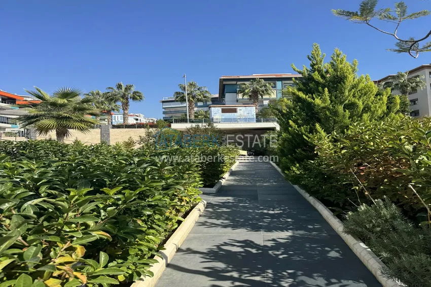 1+1 umeblowane mieszkanie w Alanya, Kestel - 150 m do morza, przeszklony balkon  9 