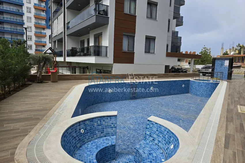 Duplex ogrodowy 2+1 w Tosmur z dokładnym wykończeniem  6 