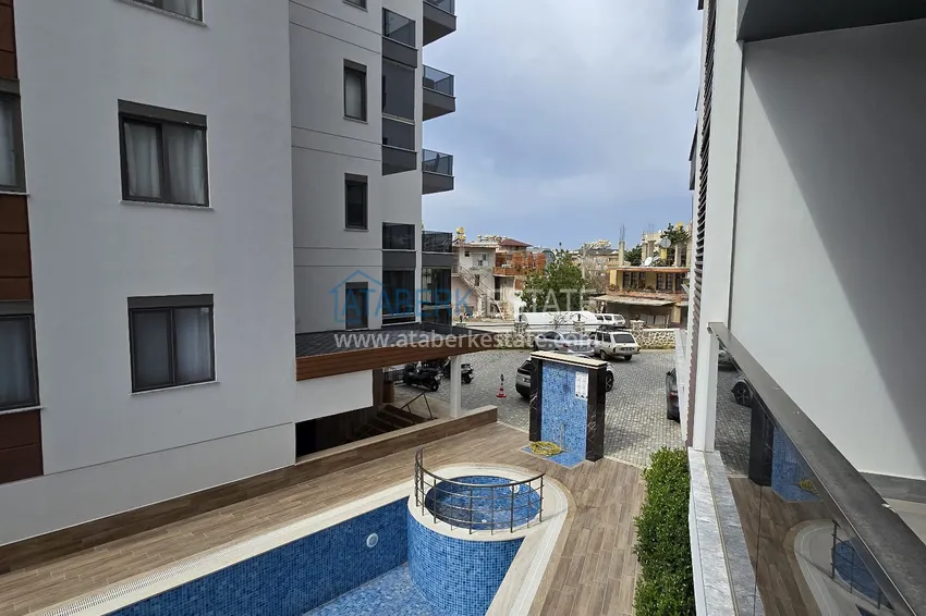 Duplex ogrodowy 2+1 w Tosmur z dokładnym wykończeniem  9 