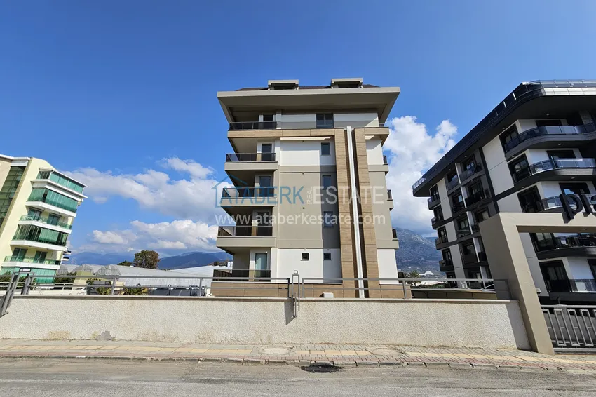 Apartament 1+1 w Kestel 200 metrów od morza - z widokiem na morze i góry  14 