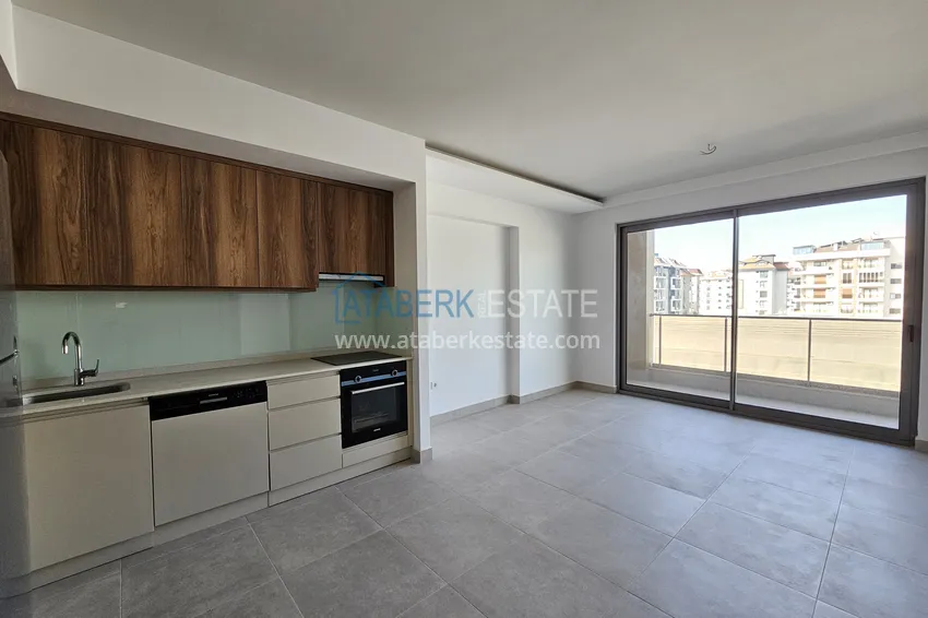 Kupuj  Apartament 1+1 w Kestel 200 metrów od morza - z widokiem na morze i góry  2 