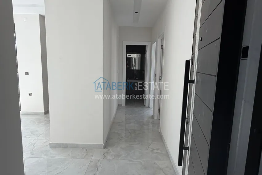 Kupuj  Apartament 2+1 z widokiem na fortecę w centrum Alanyi — Plaża Kleopatra 2 
