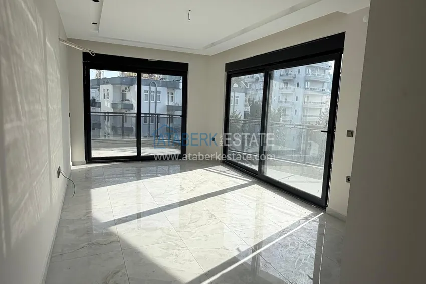 Apartament 2+1 z widokiem na fortecę w centrum Alanyi — Plaża Kleopatra 2 