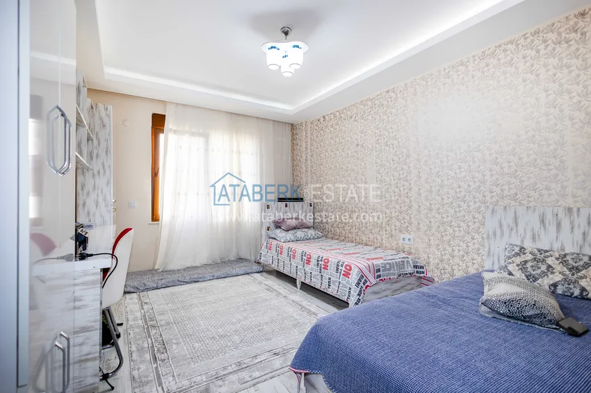 Kupuj  Jednopoziomowy apartament 3+1 z meblami w centrum Alanyi, Hasbahce — nieruchomość na pozwolenie na pobyt i obywatelstwo  10 