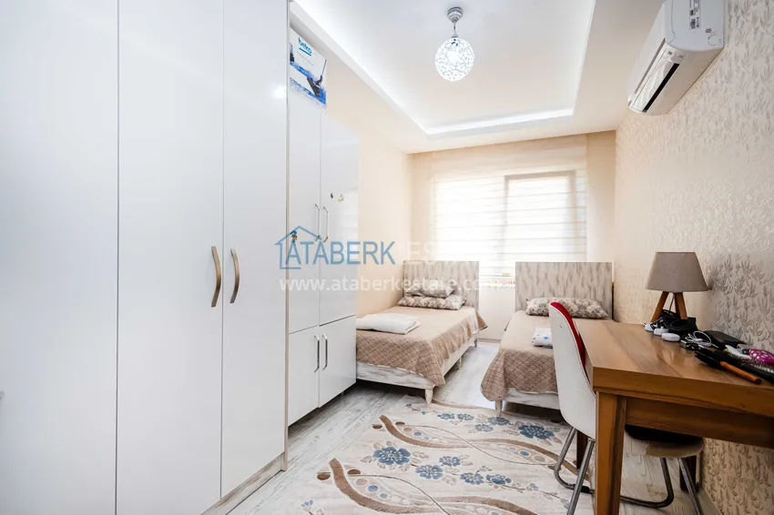 Kupuj  Jednopoziomowy apartament 3+1 z meblami w centrum Alanyi, Hasbahce — nieruchomość na pozwolenie na pobyt i obywatelstwo  11 