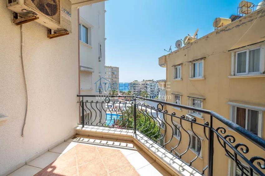 Kupuj  Apartament 2+1 w Tosmur z oddzielną kuchnią 200 m od morza — nieruchomość na zezwolenie na pobyt w Alanyi 15 
