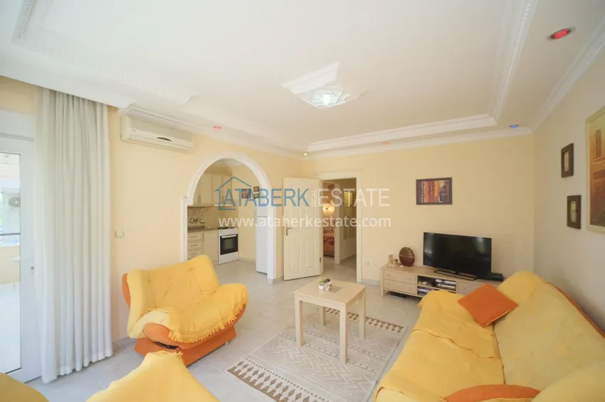 Kupuj Apartament 2+1 w Alanyi na zezwolenie na pobyt — umeblowane od morza, dzielnica Oba 1