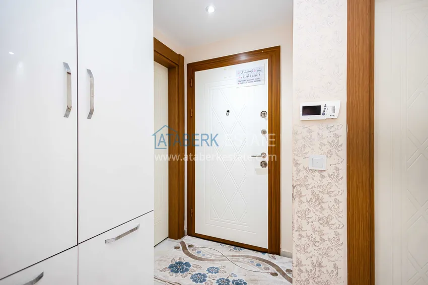 Kupuj  Jednopoziomowy apartament 3+1 z meblami w centrum Alanyi, Hasbahce — nieruchomość na pozwolenie na pobyt i obywatelstwo  1 
