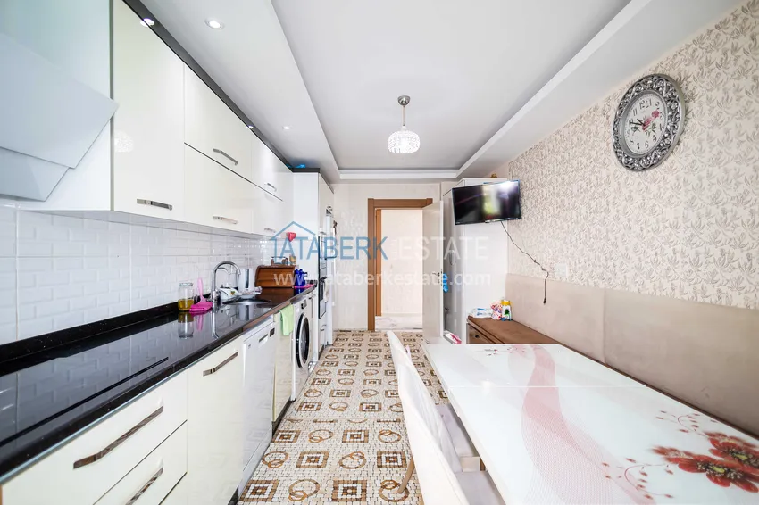 Kupuj  Jednopoziomowy apartament 3+1 z meblami w centrum Alanyi, Hasbahce — nieruchomość na pozwolenie na pobyt i obywatelstwo  7 