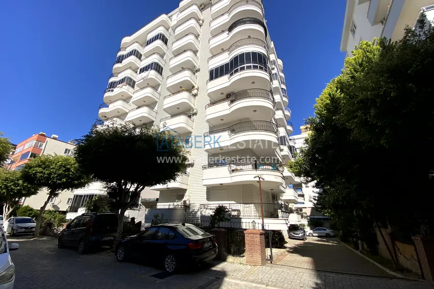 Apartament 2+1 w Mahmutlar - w dobrze utrzymanym kompleksie i zaledwie 350 m od morza 1 