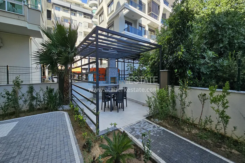 Komfortowy kompleks mieszkalny w Alanyi - centrum Mahmutlar  10 