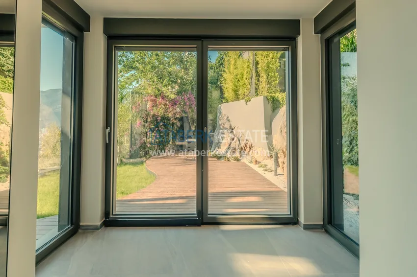Kupuj  Apartamenty z panoramicznym widokiem od dewelopera w zabytkowym sercu Alanyi. Nieruchomość na zezwolenie na pobyt 16 