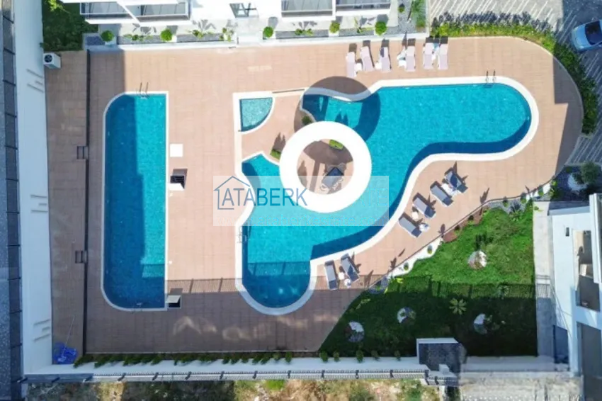 Duplex 2+1 w Kargicak, 250 metrów od plaży - dwupoziomowy penthouse z widokiem na morze 5 