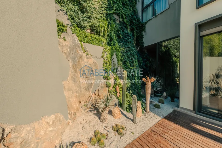 Kupuj  Apartamenty z panoramicznym widokiem od dewelopera w zabytkowym sercu Alanyi. Nieruchomość na zezwolenie na pobyt 5 