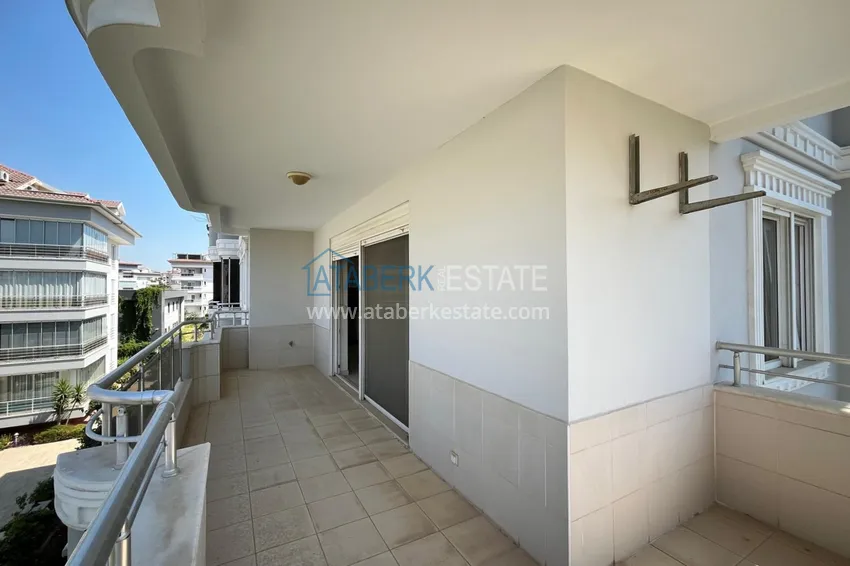 Kupuj  Apartament z dwiema sypialniami w Oba w komfortowym kompleksie 13 