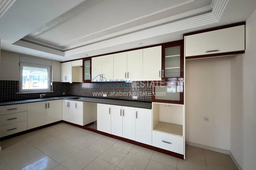 Kupuj  Apartament z dwiema sypialniami w Oba w komfortowym kompleksie 5 