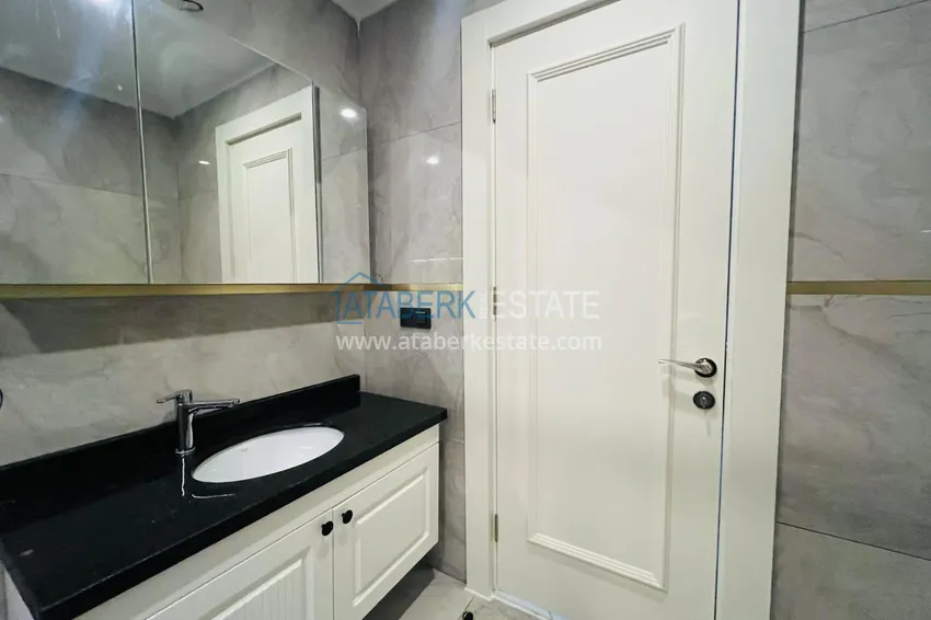 Kupuj  Apartament 2+1 od inwestora w kompleksie w budowie, centrum Alanyi — plaża Kleopatra 12 