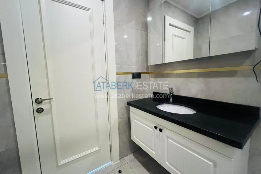 Kupuj  Apartament w centrum Alanyi od inwestora z widokiem na morze — Plaża Kleopatra 9 