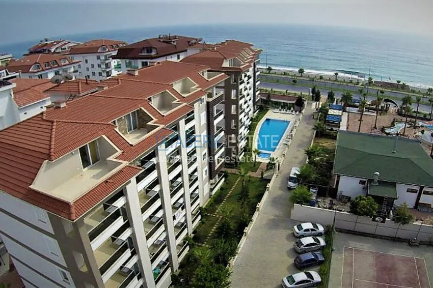 Mieszkanie 2+1 na pierwszej linii w Kestel - ogród duplex z meblami  3 