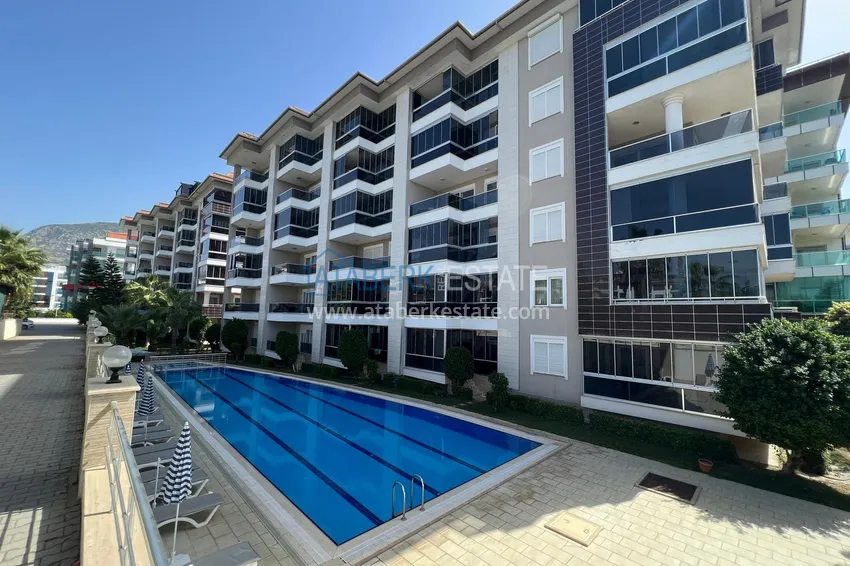 Mieszkanie 2+1 na pierwszej linii w Kestel - ogród duplex z meblami  4 