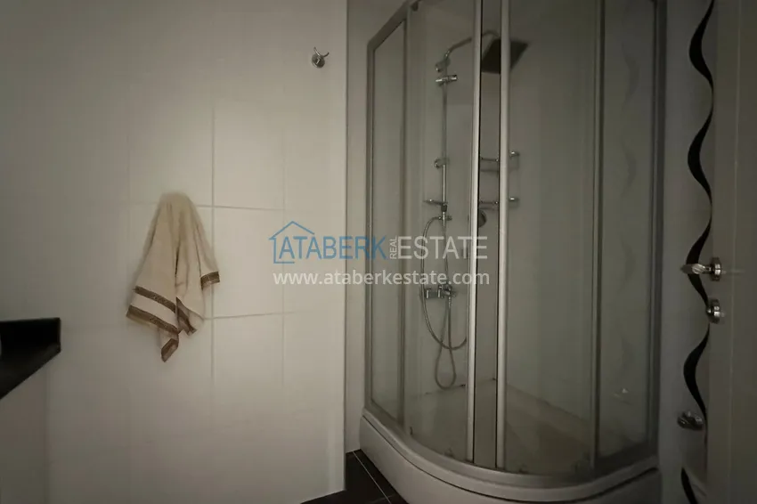Kupuj  Apartament 3+1 na zezwolenie na pobyt w centrum Alanyi - Plaża Kleopatra 13 