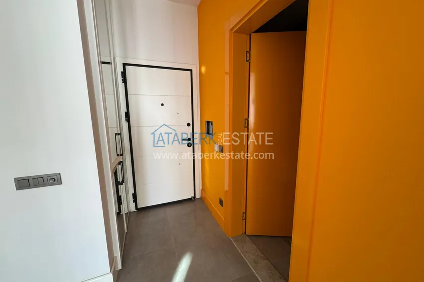 Kupuj  Apartament 1+1 w centrum Alanyi na zezwolenie na pobyt - luksusowa rezydencja 250 metrów od plaży Kleopatra 6 