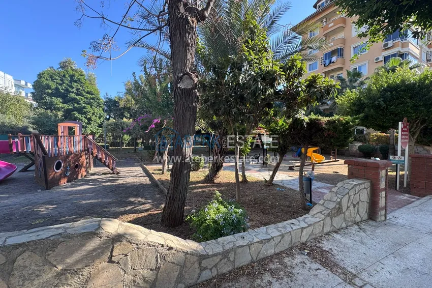 Apartament 3+1 na zezwolenie na pobyt w centrum Alanyi - Plaża Kleopatra 6 