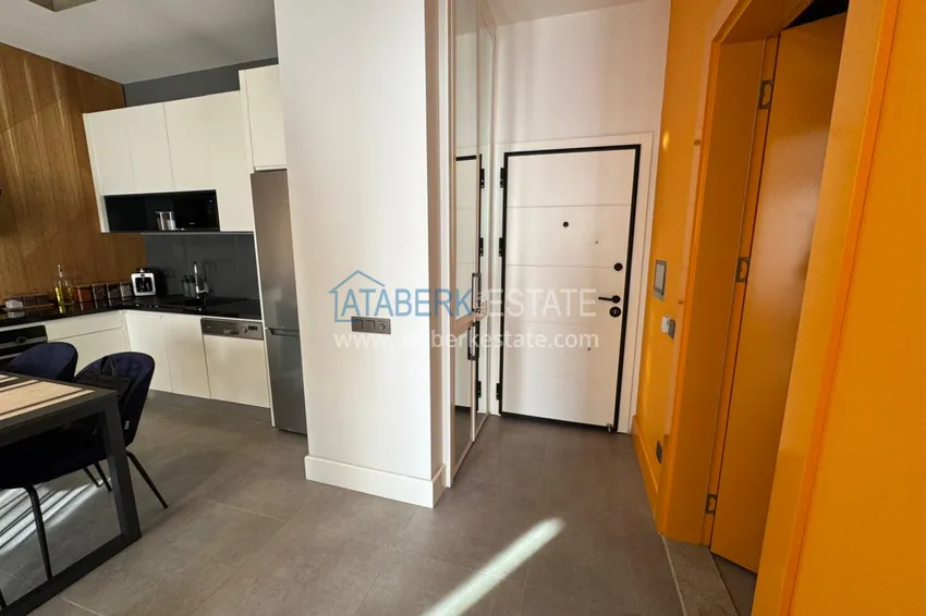 Kupuj  Apartament 1+1 w centrum Alanyi na zezwolenie na pobyt - luksusowa rezydencja 250 metrów od plaży Kleopatra 7 