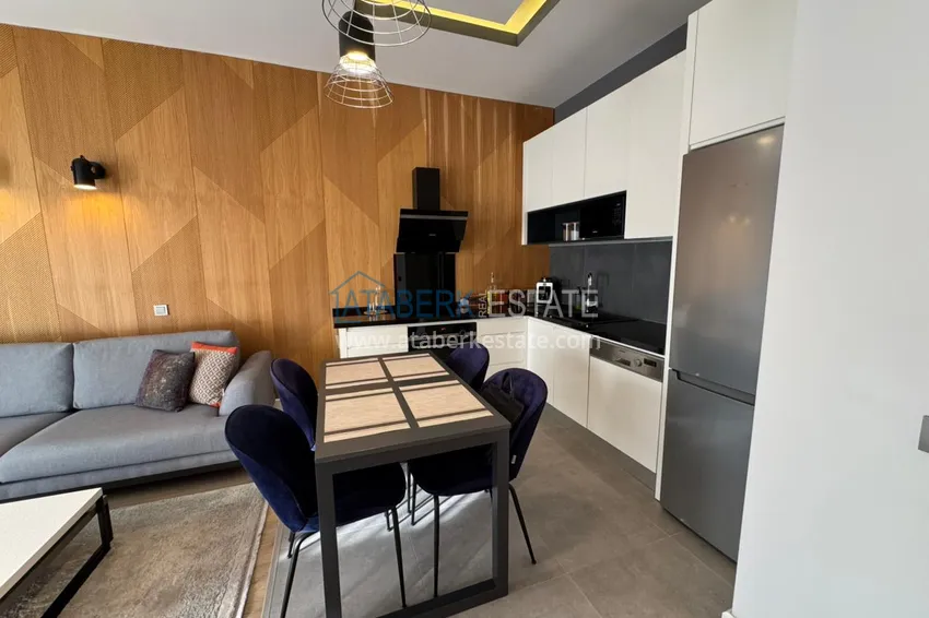 Kupuj  Apartament 1+1 w centrum Alanyi na zezwolenie na pobyt - luksusowa rezydencja 250 metrów od plaży Kleopatra 8 