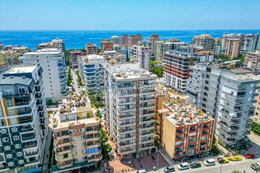 Apartament 3+1 w Mahmutlar niedaleko morza - ulica Atatürk 2 