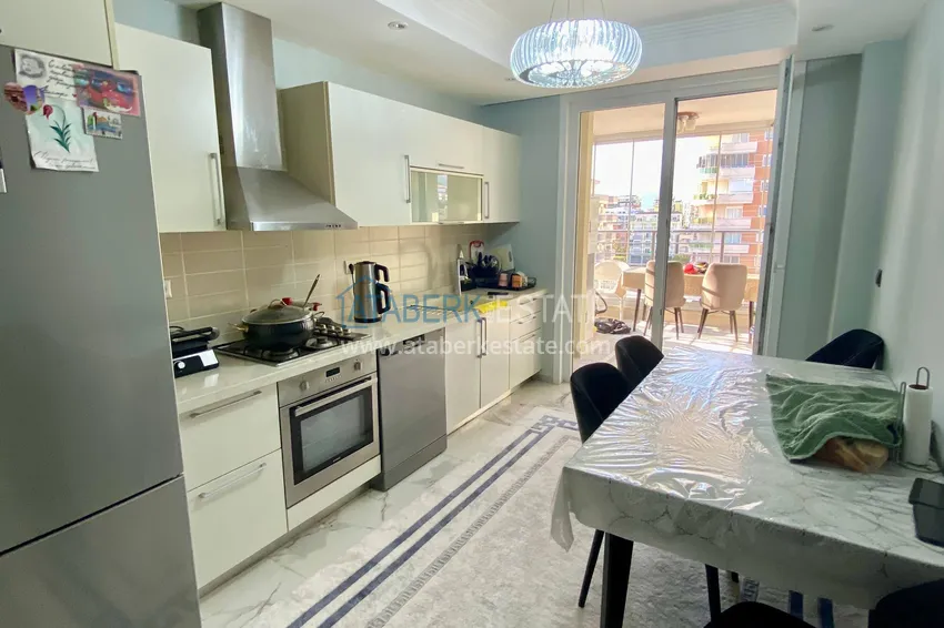 Kupuj  Apartament 2+1 z widokiem na morze w centrum Mahmutlar — meble, oddzielna kuchnia i przeszklony balkon 4 