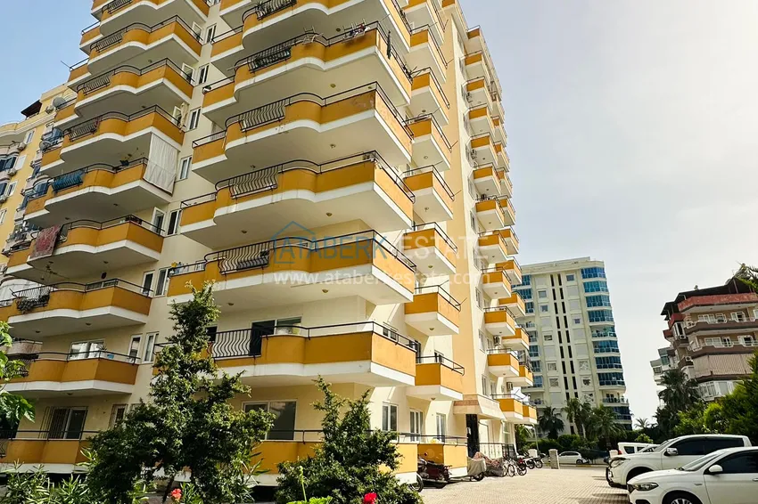 Apartament 2+1 z widokiem na morze i oddzielną kuchnią - 200 metrów od morza, dzielnica Mahmutlar 2 