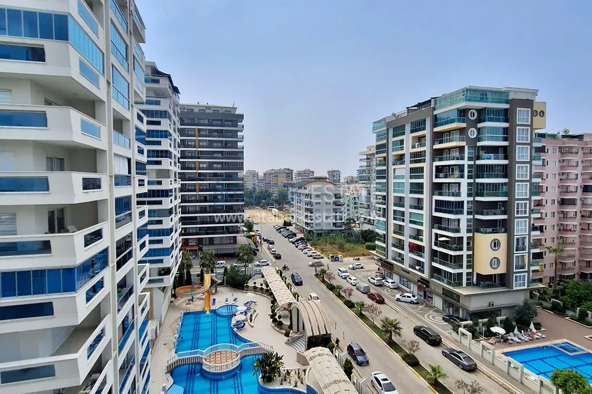 Kupuj  Apartament 2+1 w Mahmutlar — z luksusowymi meblami, przeszklonymi balkonami i widokiem na morze  13 