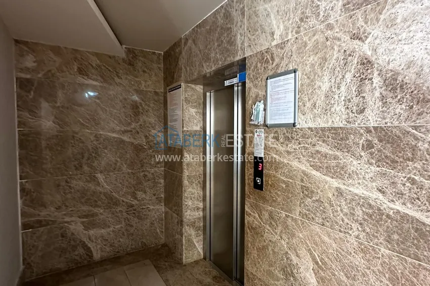 Apartament 1+1 z meblami i widokiem na morze - dzielnica Kestel, pierwsze wybrzeże  33 