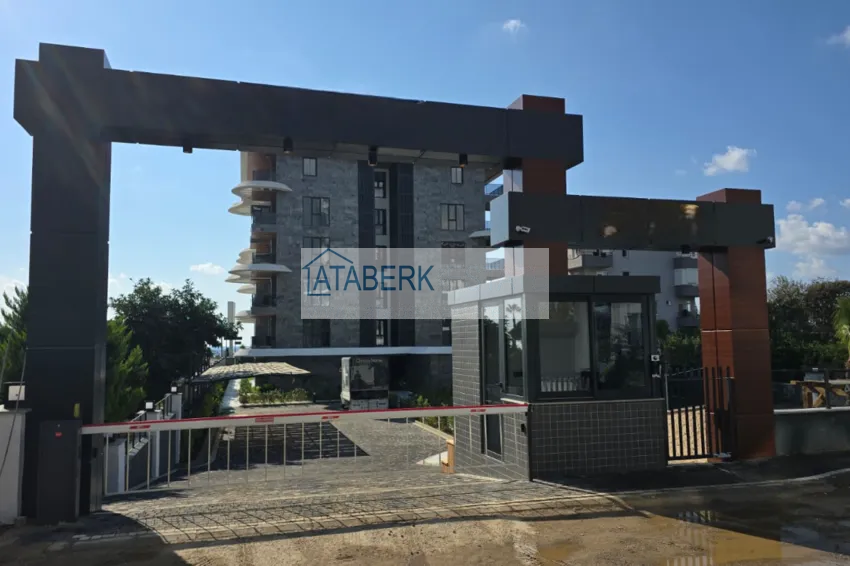 Nowy projekt kompleksu mieszkaniowego premium przy plaży w Kestel 16 