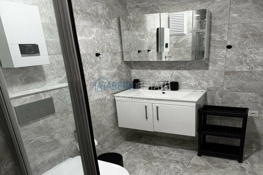 Kupuj  Dwupoziomowy penthouse do nieumeblowanego długoterminowego wynajmu w Alanya, dzielnica Kestel B22 20 