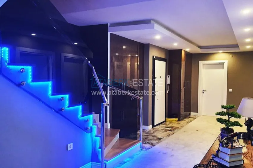 Kupuj  Dwupoziomowy penthouse 5+2 w okolicy Oba — umeblowany, odpowiedni dla obywatelstwa 1 