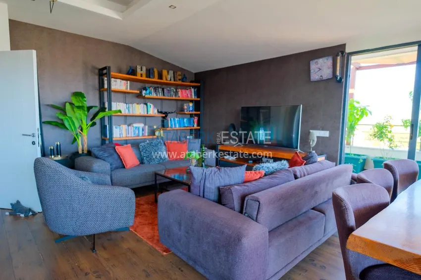 Dwupoziomowy penthouse 5+2 w okolicy Oba — umeblowany, odpowiedni dla obywatelstwa 4 