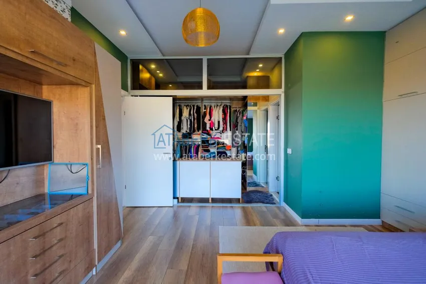 Kupuj  Dwupoziomowy penthouse 5+2 w okolicy Oba — umeblowany, odpowiedni dla obywatelstwa 26 