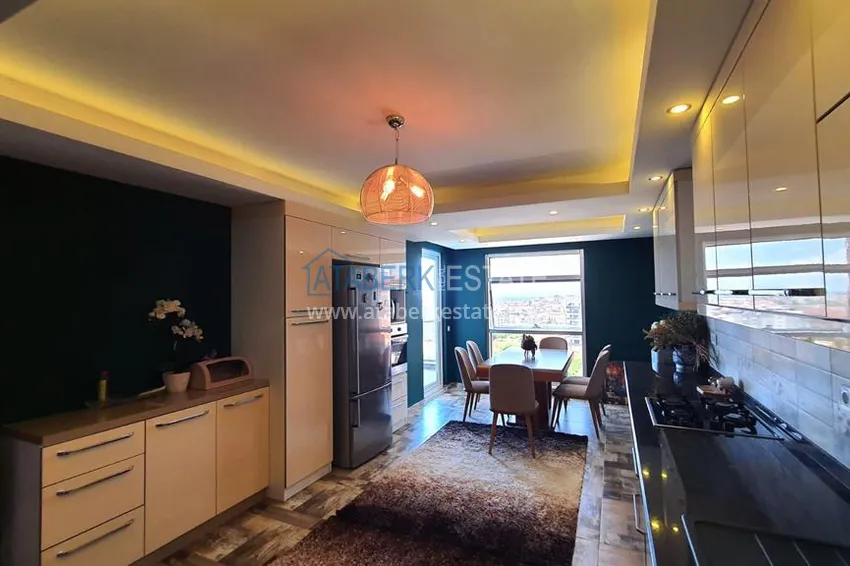 Kupuj  Dwupoziomowy penthouse 5+2 w okolicy Oba — umeblowany, odpowiedni dla obywatelstwa 5 