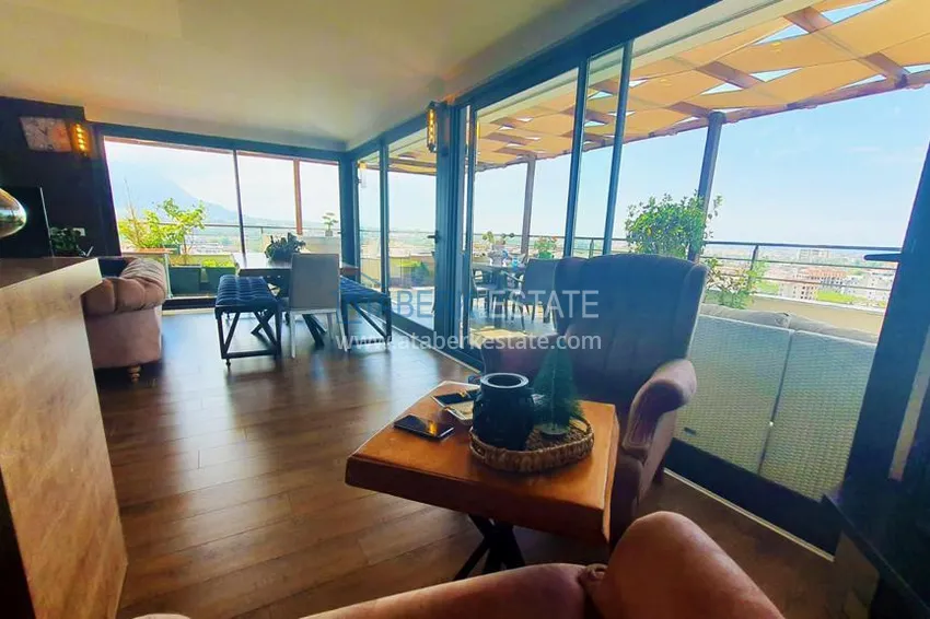 Kupuj  Dwupoziomowy penthouse 5+2 w okolicy Oba — umeblowany, odpowiedni dla obywatelstwa 8 