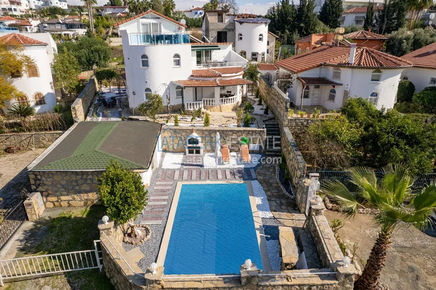 4+1 willa na zezwolenie na pobyt w Turkler, Alanya — z nowymi meblami i basenem 4 