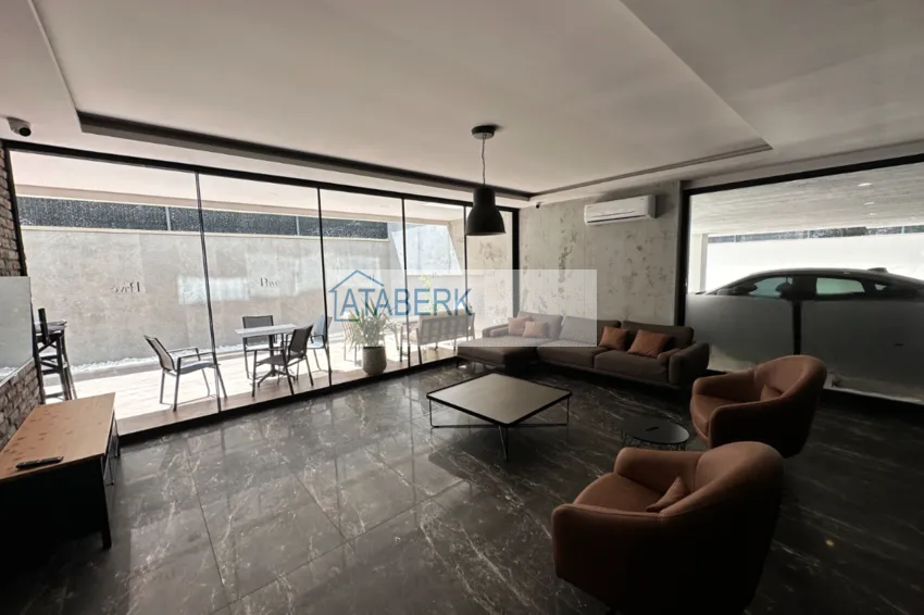 Apartament 1+1 z widokiem na morze w centrum Alanyi - Plaża Kleopatra 12 