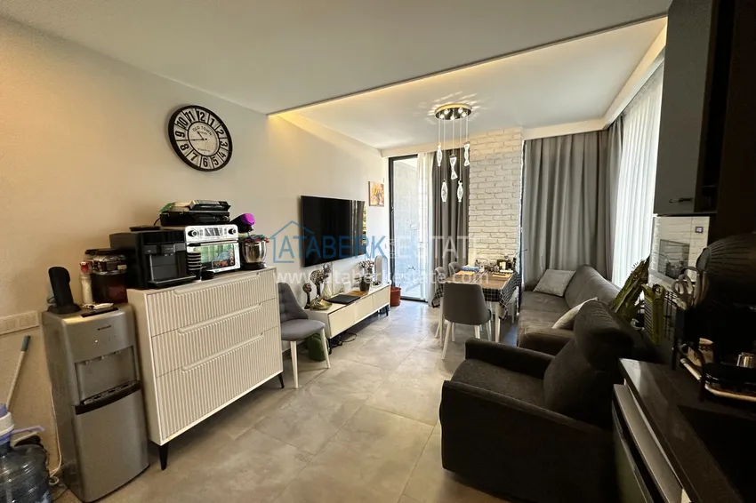 Kupuj  Apartament 1+1 z widokiem na morze w centrum Alanyi - Plaża Kleopatra 4 
