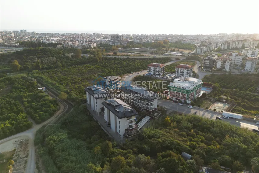 Dwupoziomowy penthouse 3+1 w okolicy Upper Oba - umeblowany i z widokiem na góry  10 