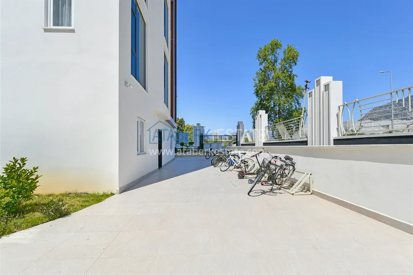 Apartament 1+1 z widokiem na góry w Mahmutlar - sobotni rynek 11 