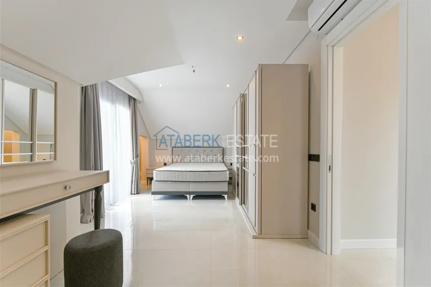 Kupuj  Dwupoziomowy penthouse 3+1 w okolicy Upper Oba - umeblowany i z widokiem na góry  18 