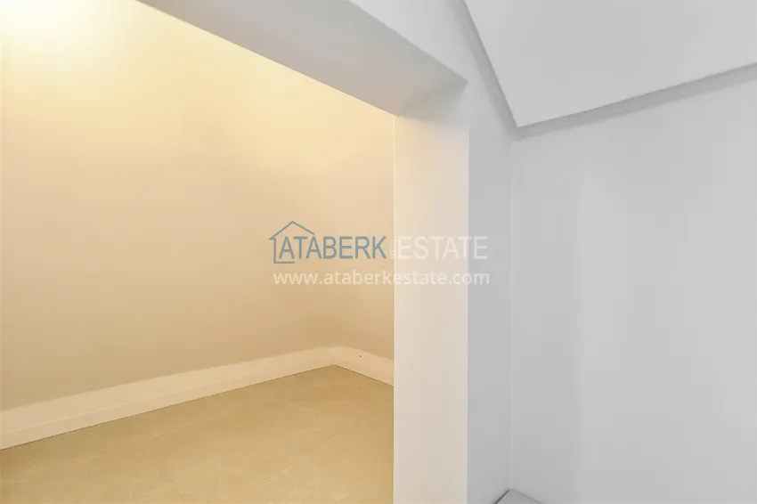 Kupuj  Dwupoziomowy penthouse 3+1 w okolicy Upper Oba - umeblowany i z widokiem na góry  19 